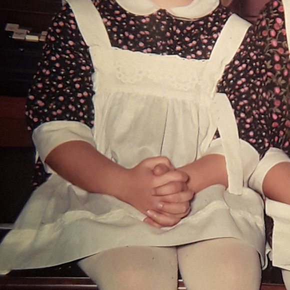 Vintage hand-made pinafore overlay - Picture 5 of 5